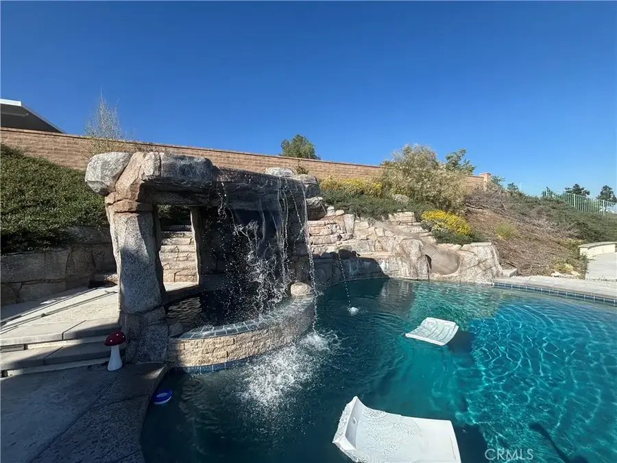 827 Baghdady, Corona, CA 92879 - #3