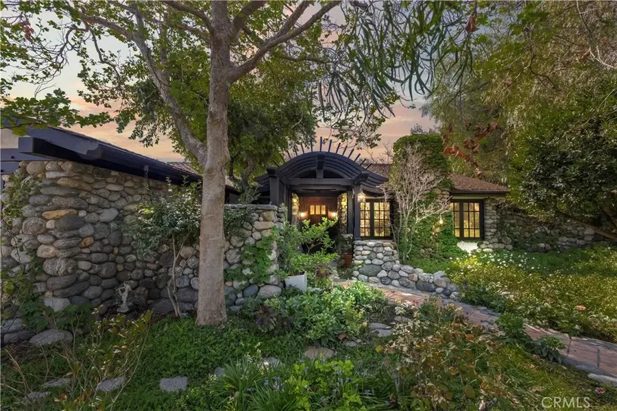 2293 Bonnie Brae, Claremont, CA 91711 - #2