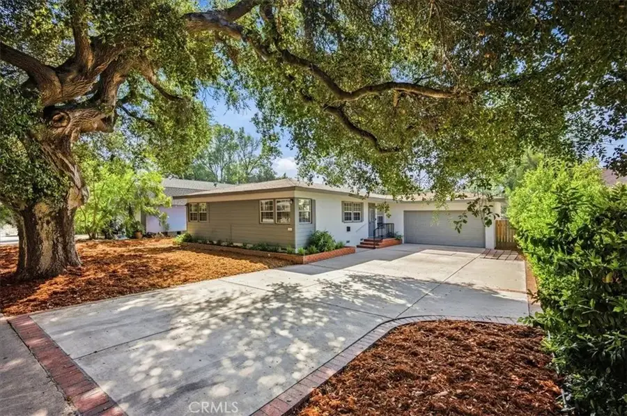 188 E Green, Claremont, CA 91711 - #3