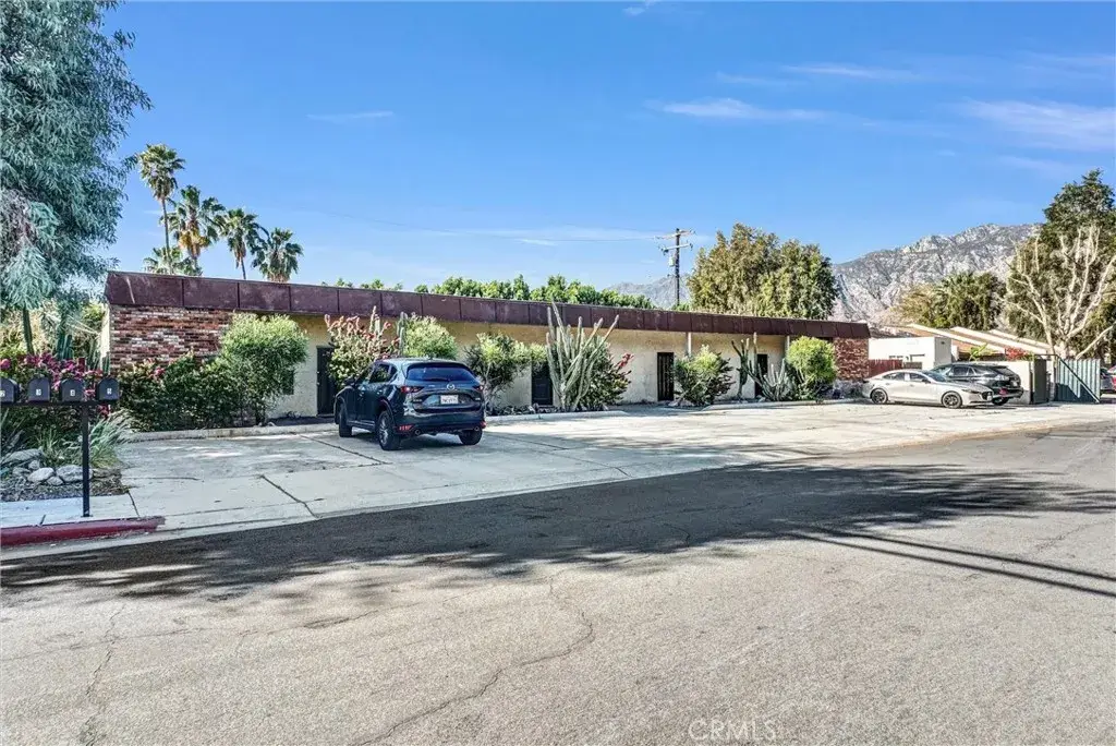 3737 E Calle De Carlos, Palm Springs, CA 92264 - #1