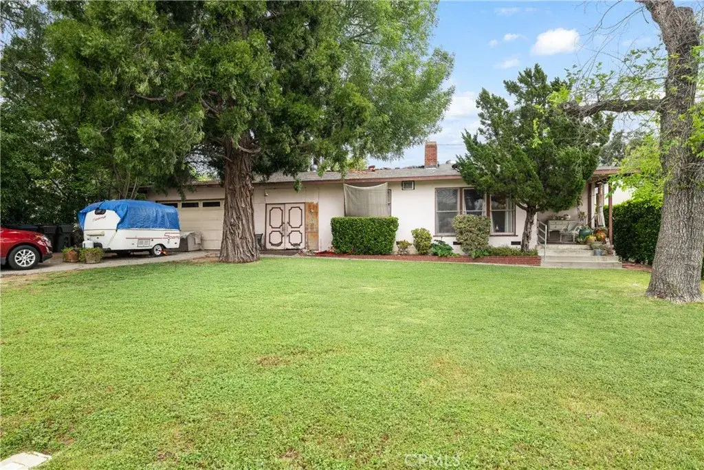 4820 Burgoyne, La Canada Flintridge, CA 91011 - #1