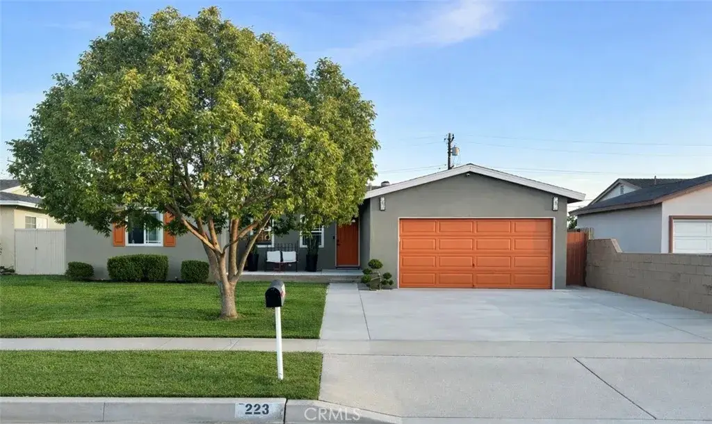 223 E Alru, Rialto, CA 92376 - #1