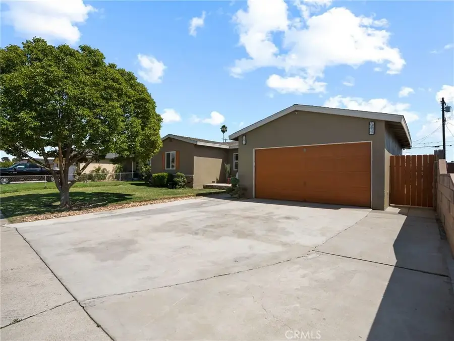 223 E Alru, Rialto, CA 92376 - #3