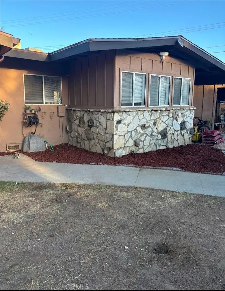 4751 Newberry, Riverside, CA 92507 - #1
