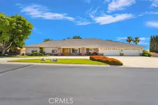 19875 Eyota Road, Apple Valley, CA 92308