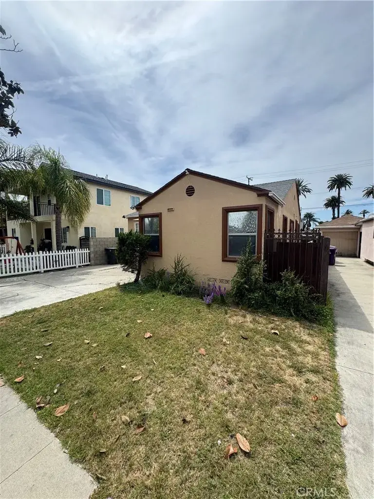 2741 Gale, Long Beach, CA 90810 - #2