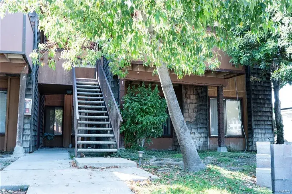 9010 Newport, Fontana, CA 92335 - #1
