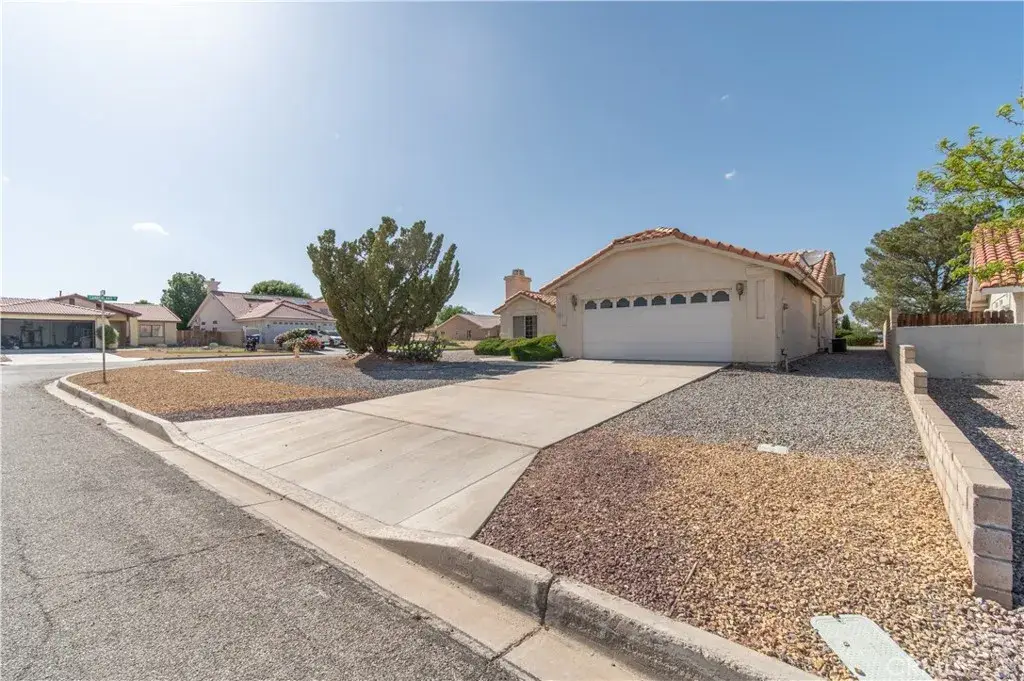 14744 Crofton Lane, Helendale, CA 92342 - #1