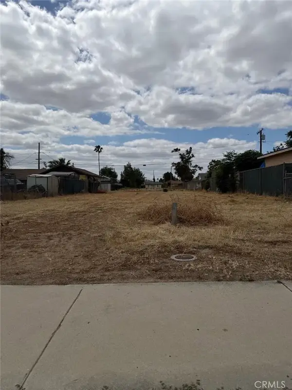 257 W 1st, Perris, CA 92570