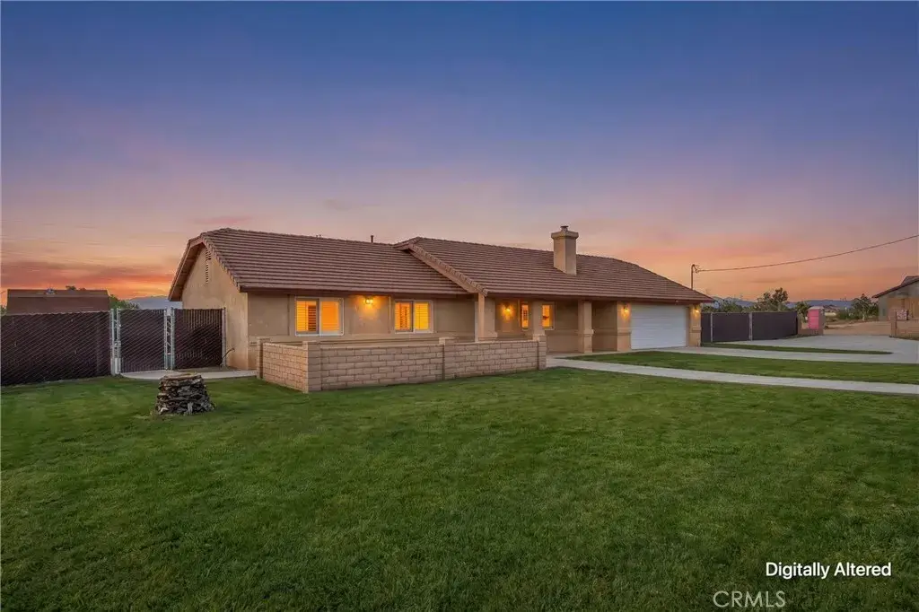 8305 Topaz, Hesperia, CA 92344 - #1