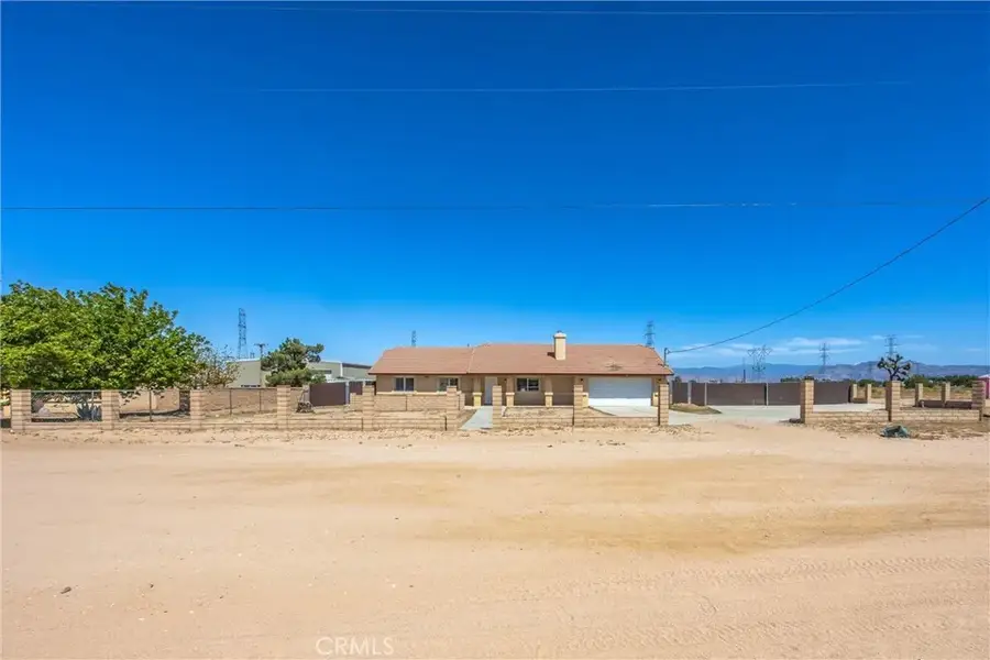 8305 Topaz, Hesperia, CA 92344 - #3