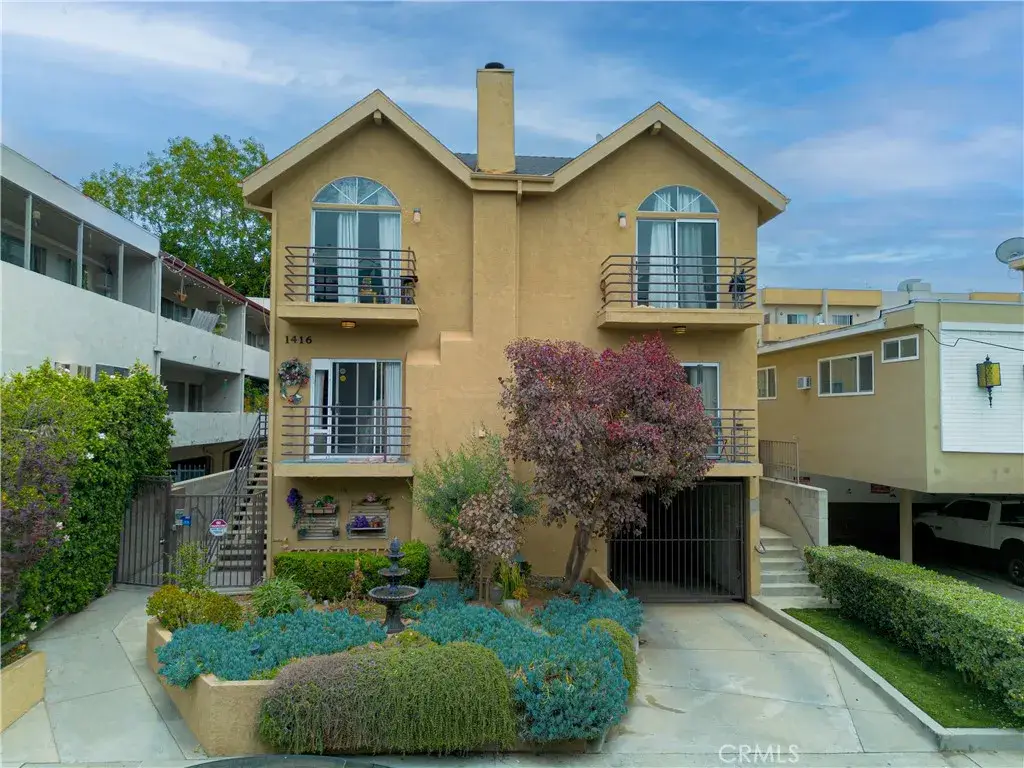 1416 N Vista, Los Angeles, CA 90046 - #1