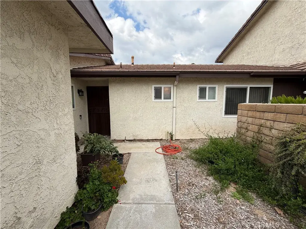 2110 Hawthorne Court, San Bernardino, CA 92404 - #1