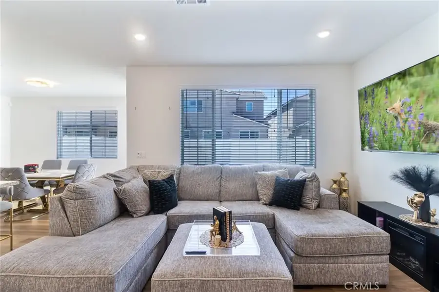 2448 Powell, Rialto, CA 92377 - #2
