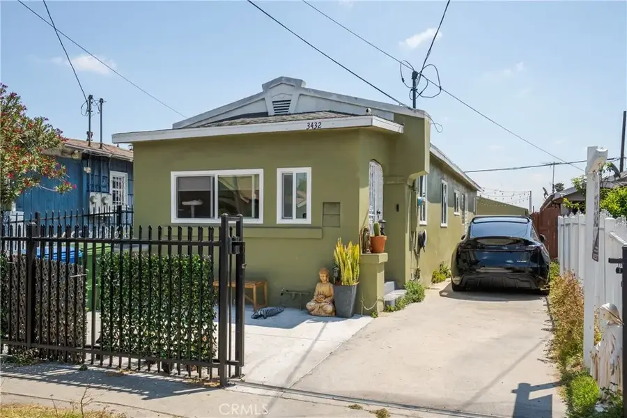 3432 Arlington, Los Angeles, CA 90018 - #2