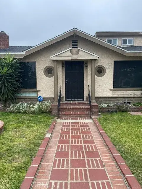 1326 W 98th, Los Angeles, CA 90044