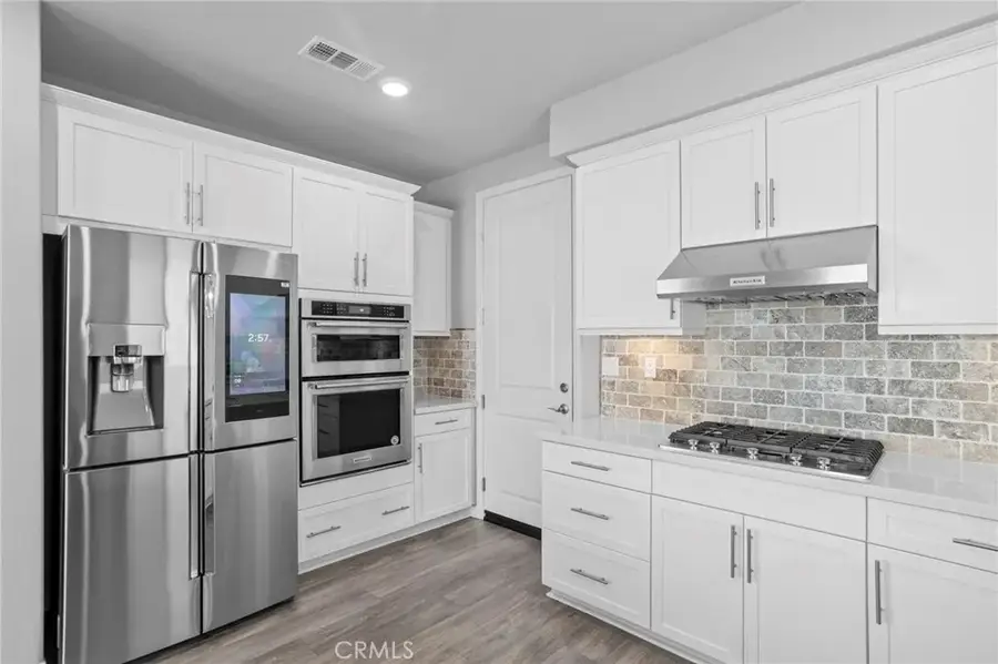 11612 Amsterdam, Sylmar, CA 91342 - #3