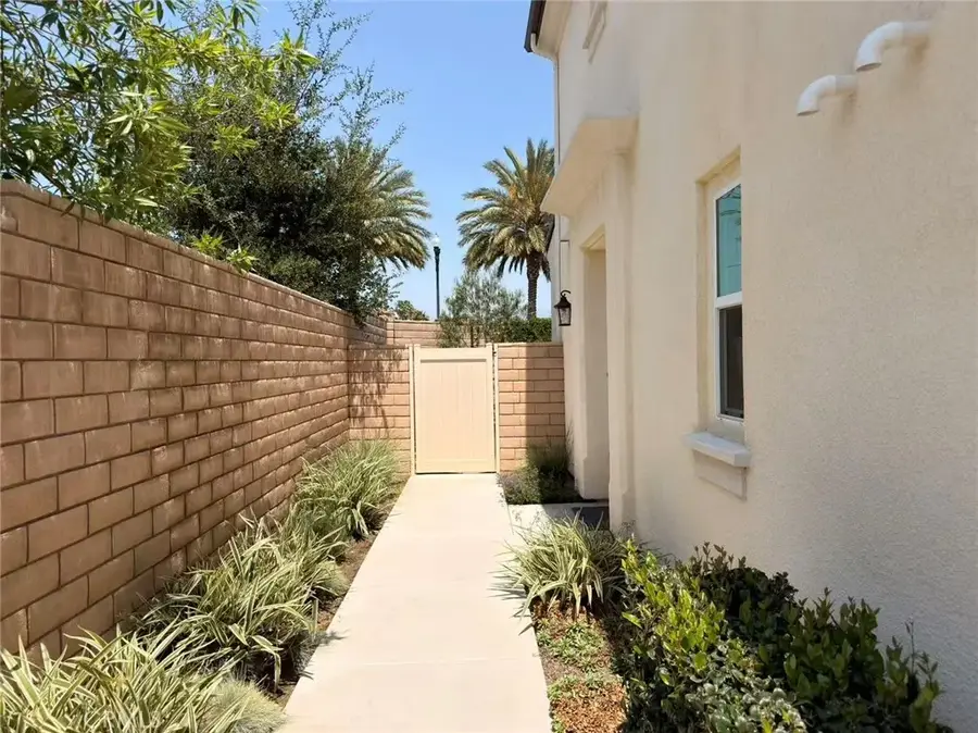 196 Bonita, Rialto, CA 92376 - #3