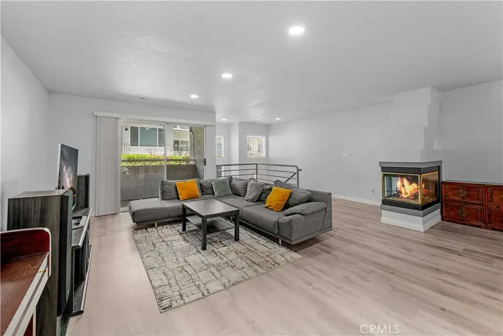 2101 Glenada Avenue #2, Montrose, CA 91020 - #1