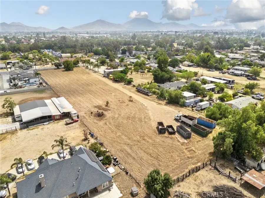 18438 Hawthorne, Bloomington, CA 92316 - #3
