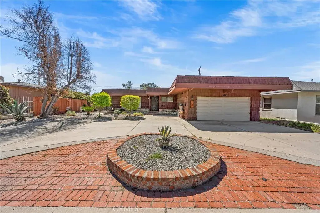 579 E 40th, San Bernardino, CA 92404 - #1