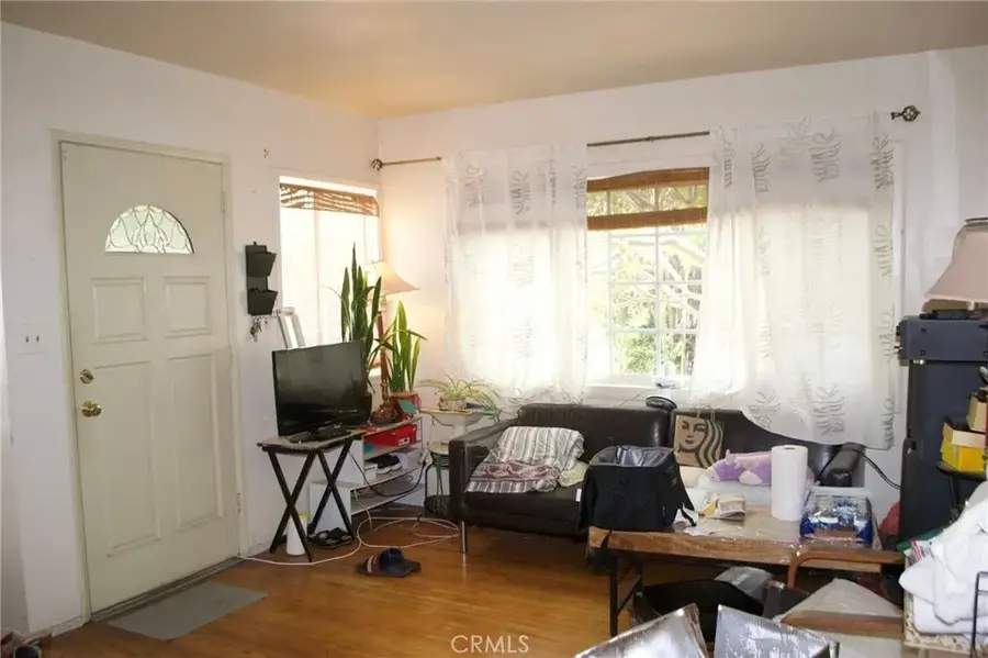 4130 Redwood Avenue, Los Angeles, CA 90066 - #3