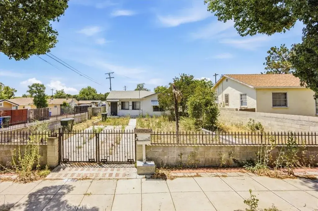249 N 10th, Upland, CA 91786 - #1