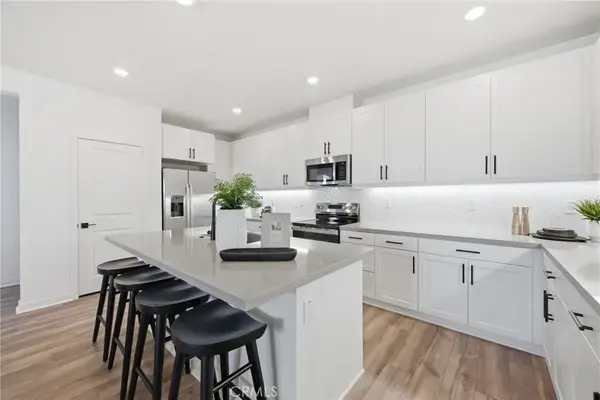 12903 Paradiso Dr #301, Eastvale, CA 92880