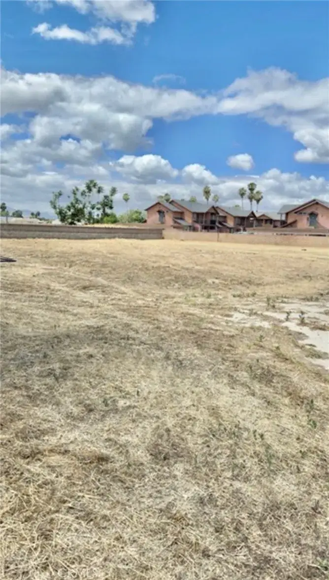 2365 Girard St, Hemet, CA 92544 - #2