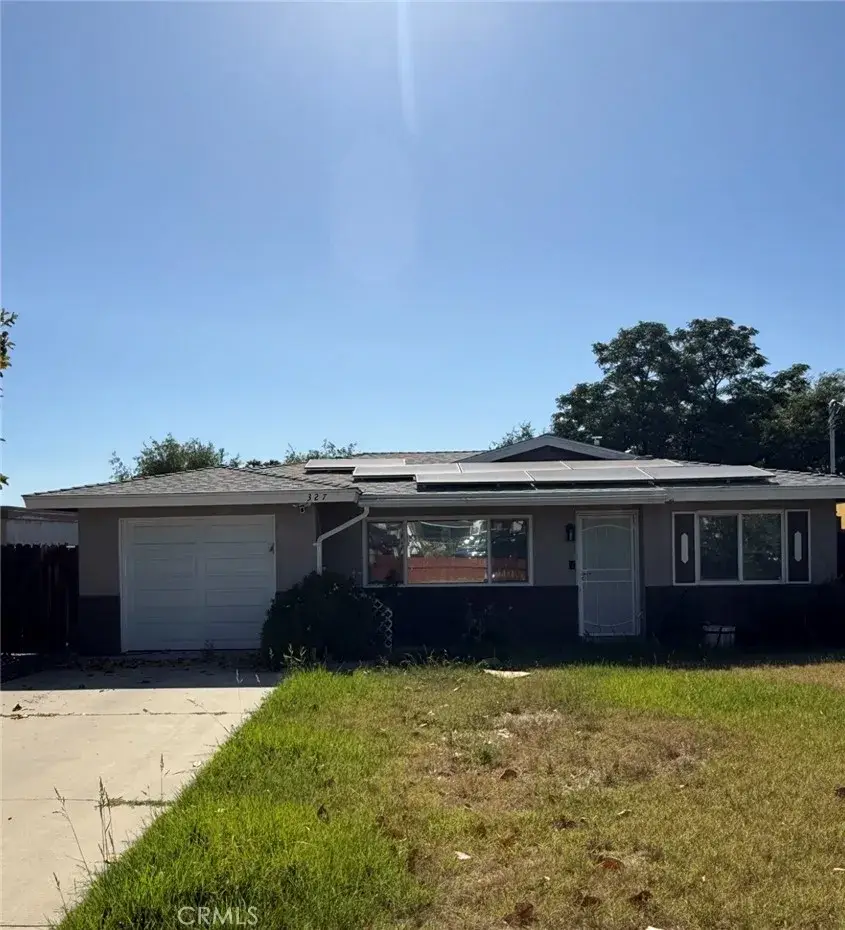 327 S Gilbert, Hemet, CA 92543 - #1
