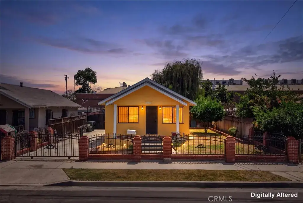 8000 Lou Dillon Avenue, Los Angeles, CA 90001 - #1