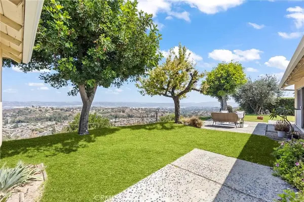 1602 Chestnut Hill, Walnut, CA 91789
