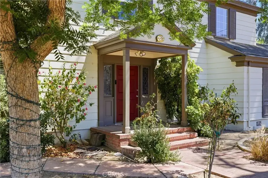 2132 Chester, Bakersfield, CA 93304 - #2