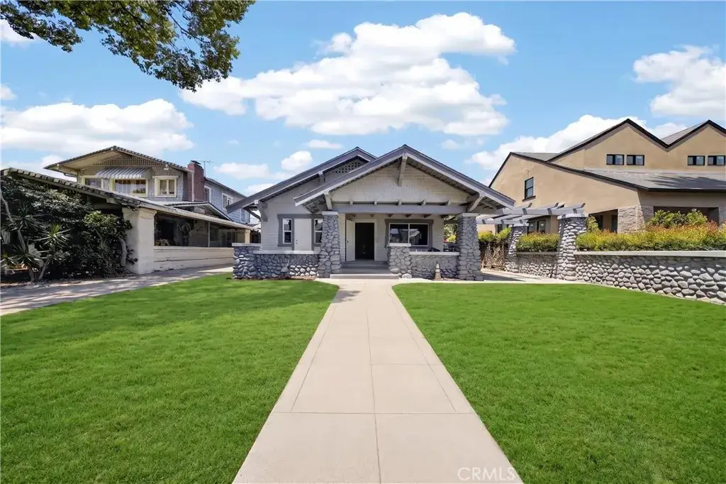 1305 W 46th, Los Angeles, CA 90037 - #1