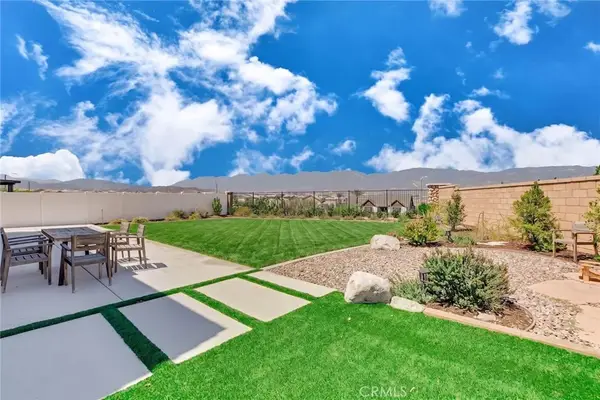 2573 Hannah Creek Lane, Rialto, CA 92377