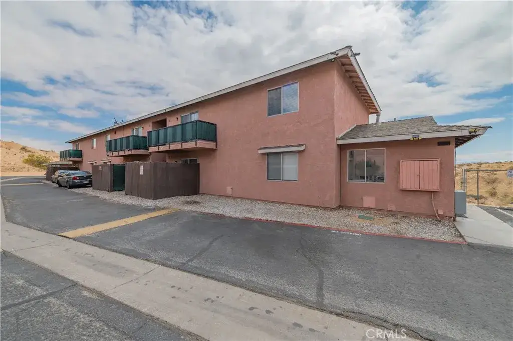 16518 Avalon Avenue, Victorville, CA 92395 - #1