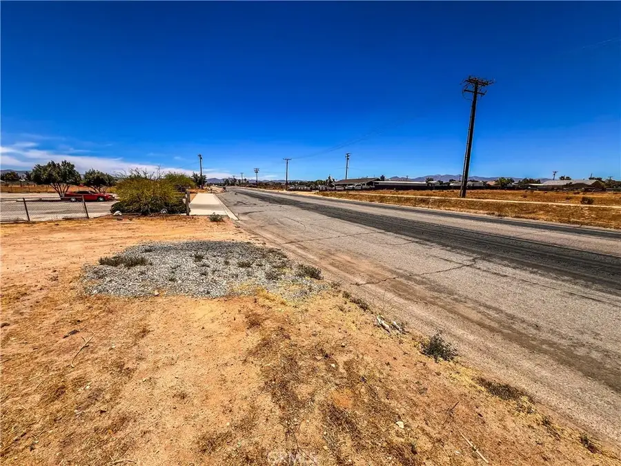 11125 Hesperia, Hesperia, CA 92345 - #2