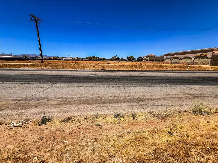 11125 Hesperia, Hesperia, CA 92345 - #3
