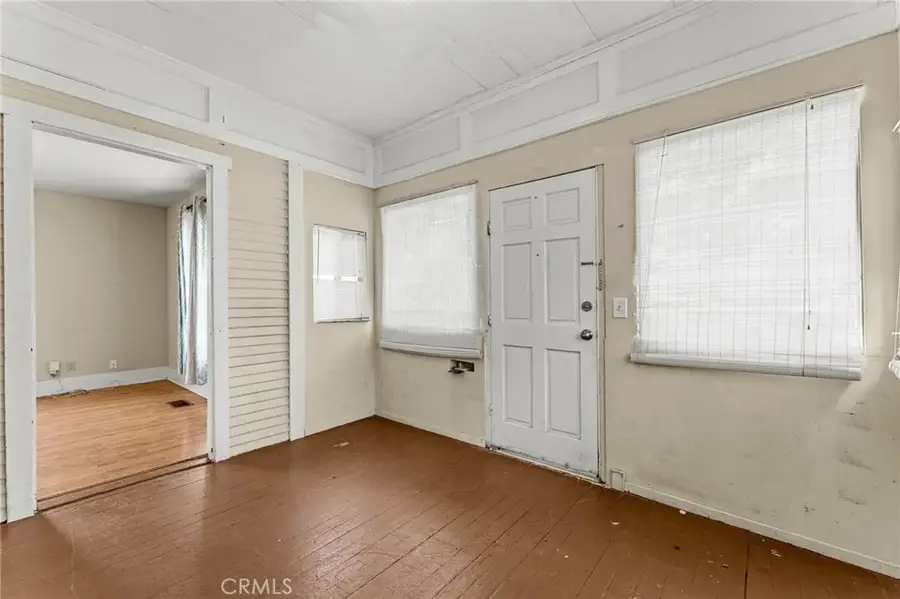 594 E 9th, Upland, CA 91786 - #3