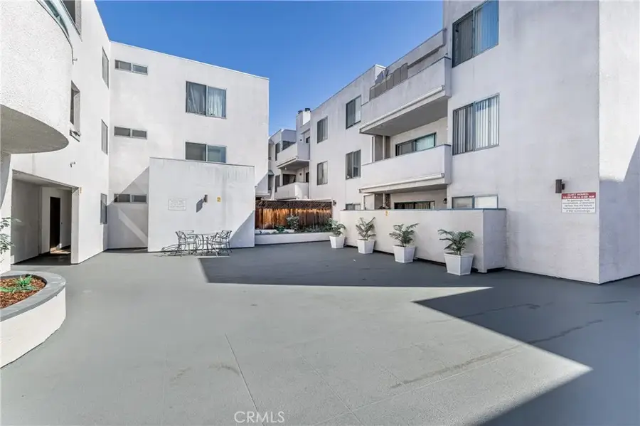 14610 Erwin #212, Van Nuys, CA 91411 - #2