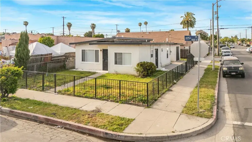 959 E 105th, Los Angeles, CA 90002 - #1
