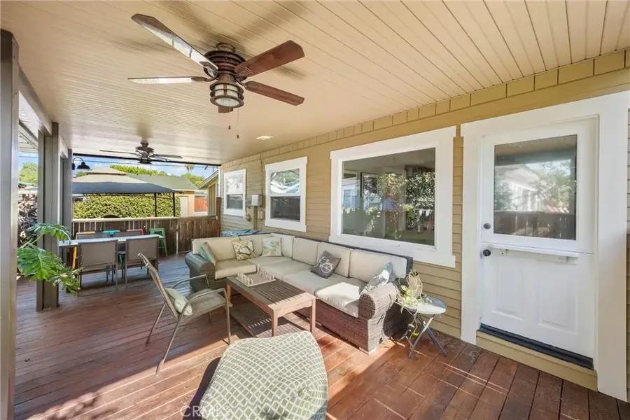 585 N 8th, Upland, CA 91786 - #3