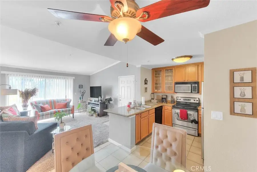 1023 Vista Del Cerro #302, Corona, CA 92879 - #3