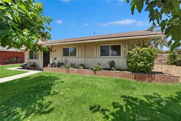 18234 Santa Ana, Bloomington, CA 92316