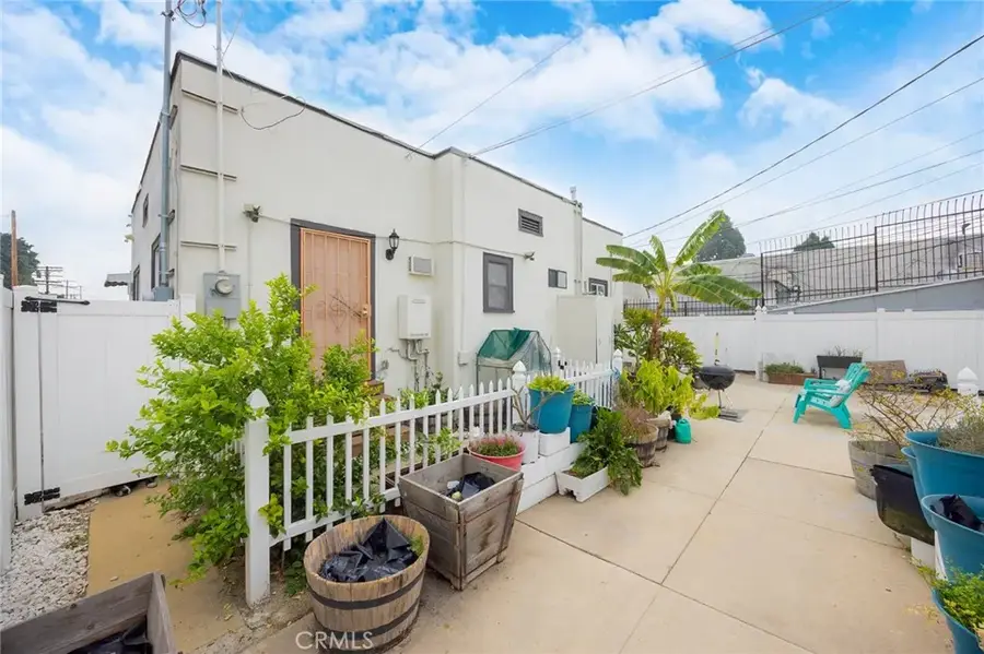 4019 S Van Ness Avenue, Los Angeles, CA 90062 - #3