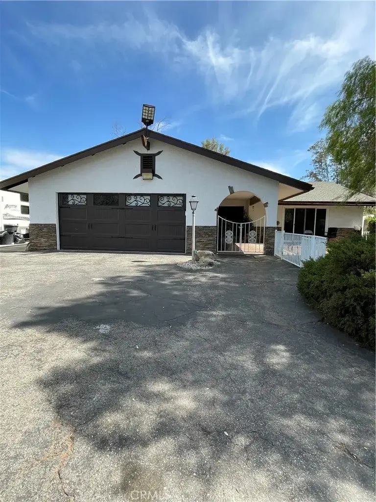 471 W San Jacinto Ave, Perris, CA 92570 - #1