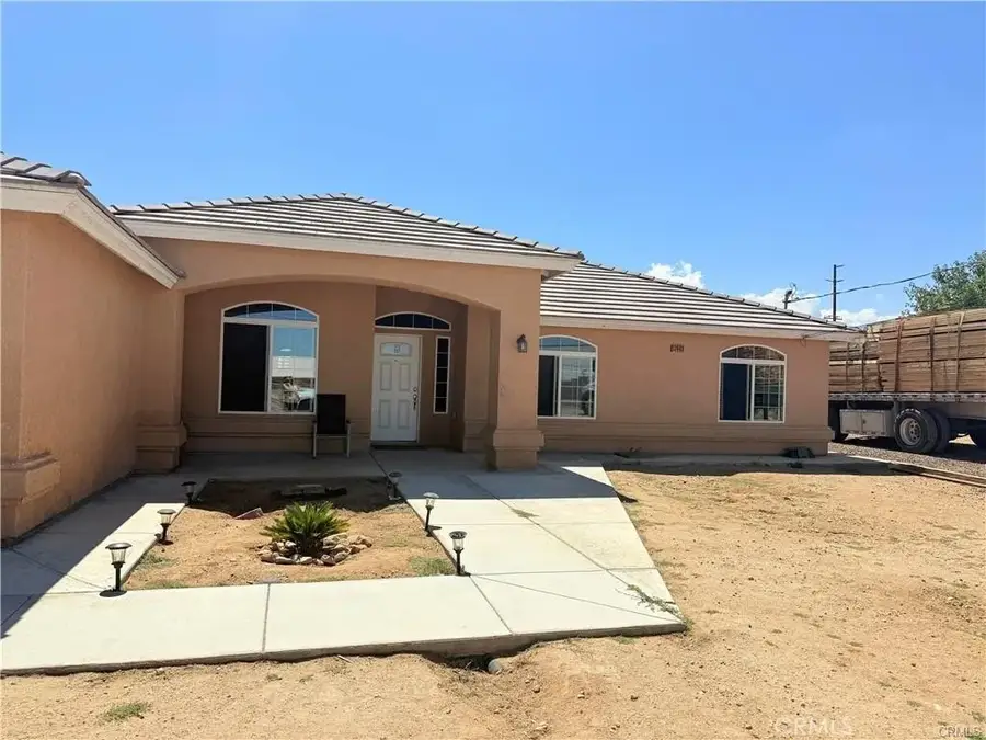 17443 Walnut, Hesperia, CA 92345 - #3