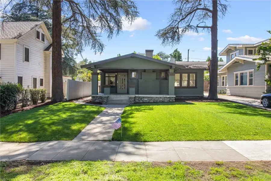 693 N Euclid Avenue, Upland, CA 91786 - #2