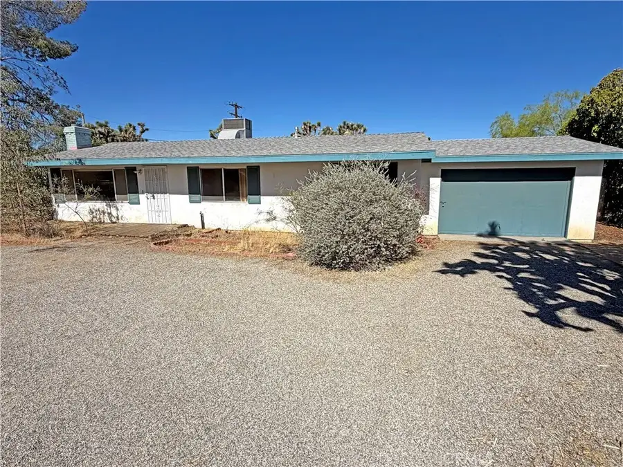 7426 Elata, Yucca Valley, CA 92284 - #2