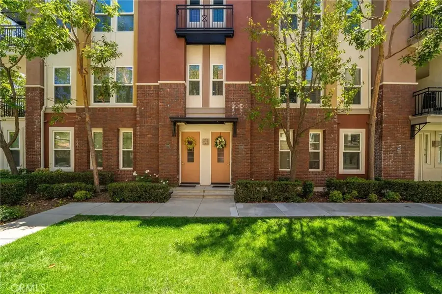 704 W 1st Street, Claremont, CA 91711 - #2